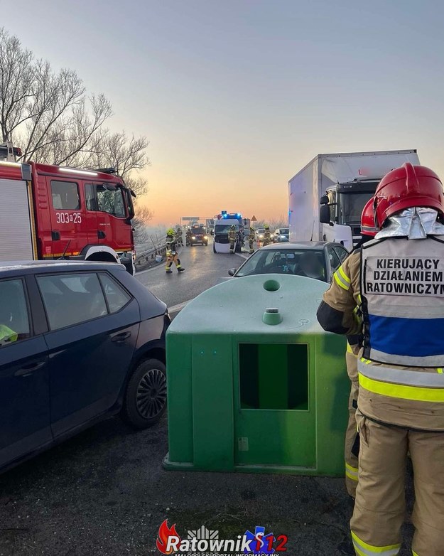 Karambol na A4 /Ratownik 112 - Małopolski Portal Informacyjny / Facebook  /