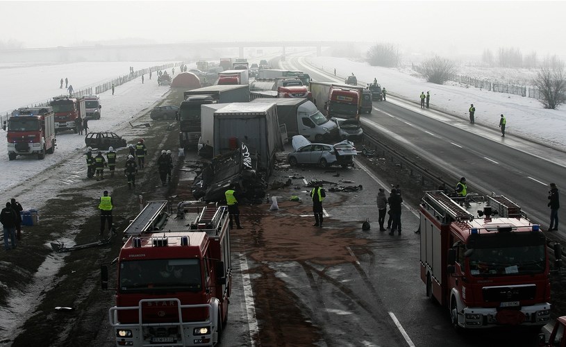 Karambol na autostradzie A1 /Michał Wojciechowski /Reporter