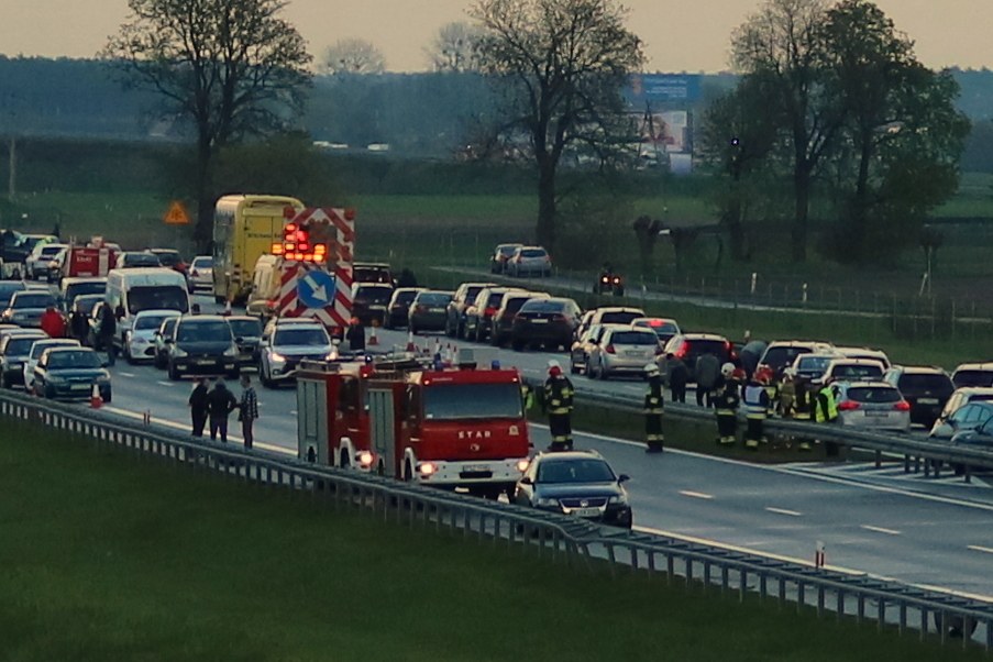 Karambol na autostradzie A2 w Wielkopolsce /Gorąca Linia RMF FM /Gorąca Linia RMF FM