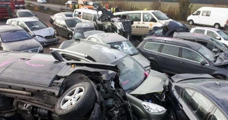 Karambol na autostradzie w Belgii /AFP