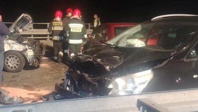 Karambol w Śląskiem. Jedna osoba nie żyje, wśród rannych 4 dzieci