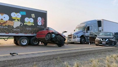 Karambol w Utah. Siedem osób nie żyje 