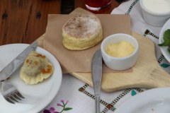 Karczma pod Semaforem przy stacji zabytkowej kolei wąskotorowej w Bachórzu