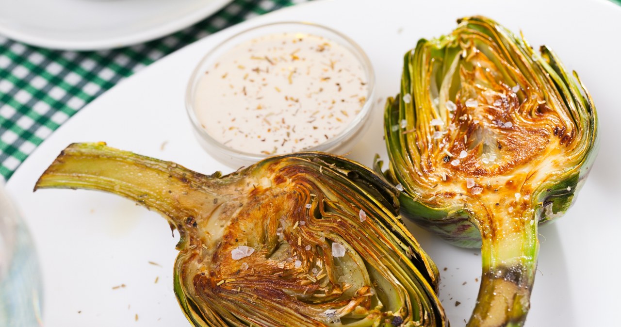 Karczoch to źródło cynaryny i inuliny – substancji, które wspierają pracę wątroby i trawienie /123RF/PICSEL