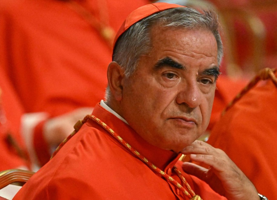 Kard. Angelo Becciu /Alberto Pizzoli /AFP /East News