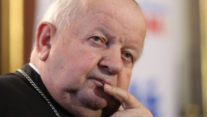 Kard. Dziwisz w Wielki Piątek do polityków: "Naród jest zmęczony sporami. Zakończcie polemiki!"