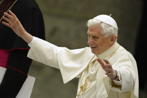 Kard. Krajewski o Benedykcie XVI: Pokorny i wielki