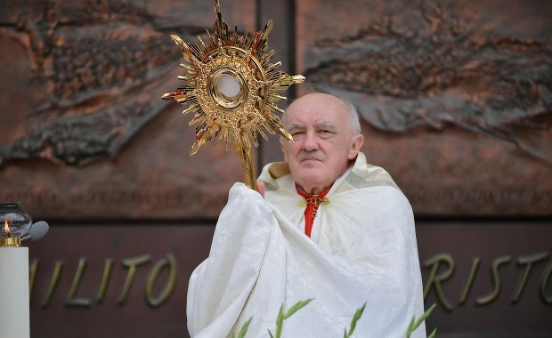 Kard. Nycz: Dziękujemy za jedyną alternatywę dla pandemii, jaką są szczepienia