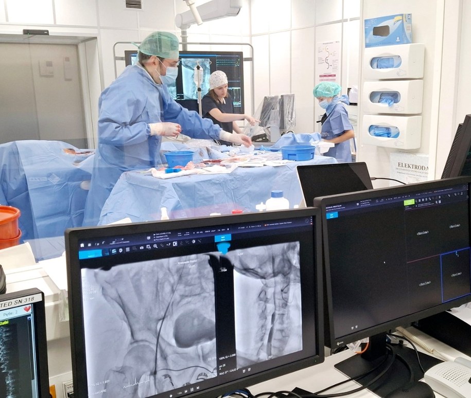 kardiologia interwencyjna - zabieg /Krakowski Szpital Specjalistyczny im. św. Jana Pawła II  /