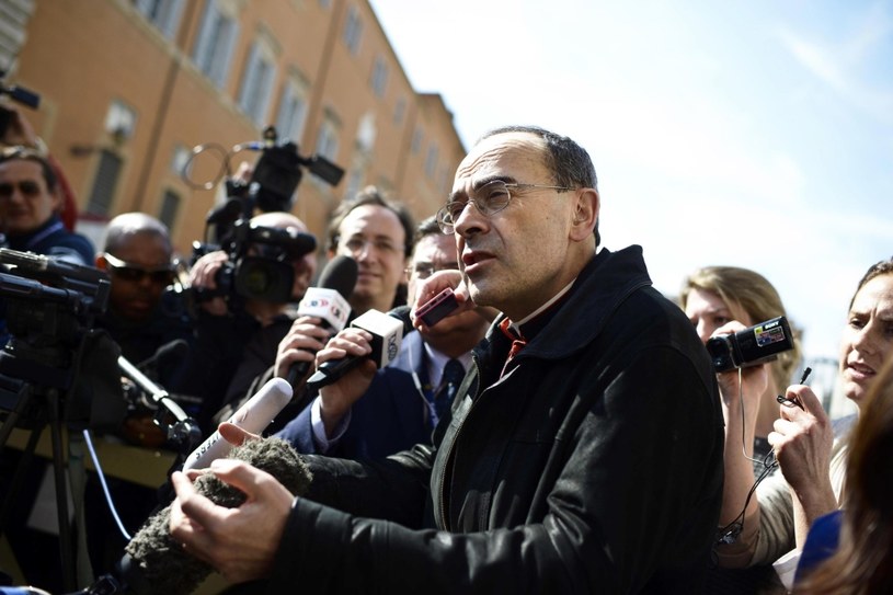 Kardynał Philippe Barbarin / EPA/GUIDO MONTANI /PAP