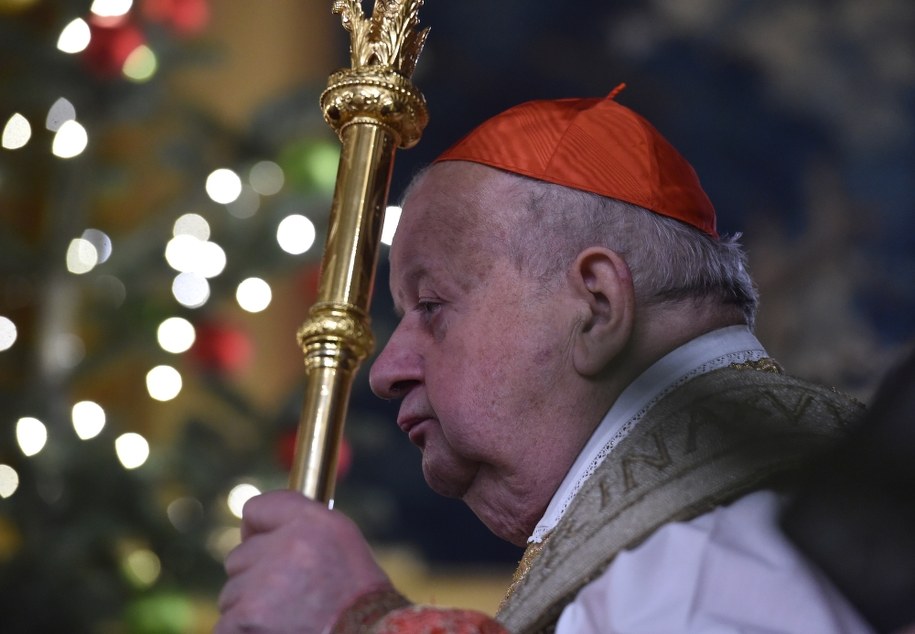 Kardynał Stanisław Dziwisz /PAP/Jacek Bednarczyk /PAP