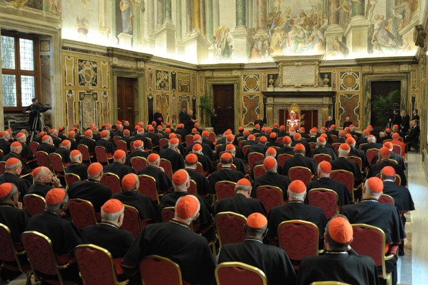 Kardynałowie podczas ostatniego spotkania z papieżem Benedyktem XVI /OSSERVATORE ROMANO / HANDOUT /PAP/EPA