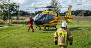 Karetka na sygnale zderzyła się z Toyotą. Cztery osoby w szpitalu