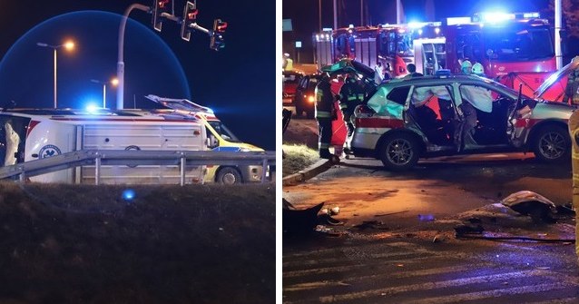 Karetka w wyniku zderzenia przewróciła się na bok. Z kolei Nissan X-Trail straży pożarnej nie wygląda na mocno uszkodzony, ale wszyscy nim podróżujący trafili do szpitala /Polsat News