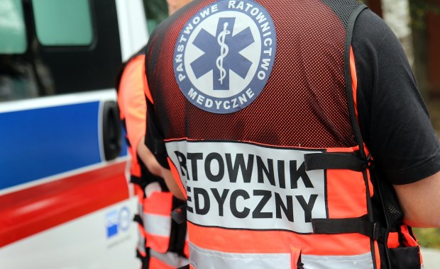 Karetka zderzyła się czołowo z ciężarówką. Są ranni