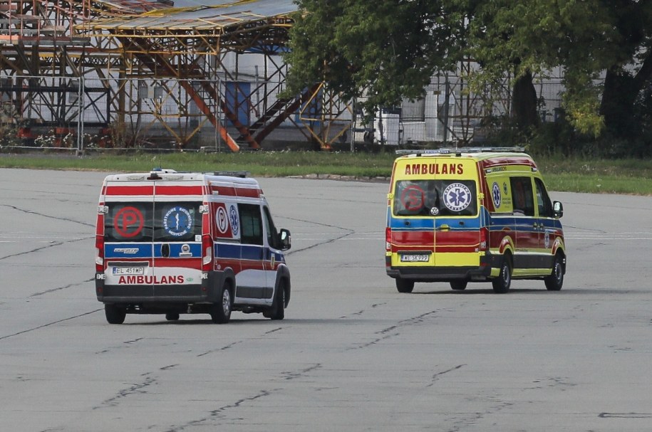 Karetki pogotowia z rannymi w wypadku w Chorwacji /Paweł Supernak /PAP
