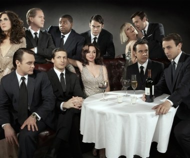 karierę aktorską Maya Rudolph rozpoczęła od występów w słynnej trupie The Groundlings, specjalizującej się w improwizacjach.

W roku 2000 zadebiutowała w "Saturday Night Live", gdzie pojawiała się w głównej obsadzie programu przez ponad siedem lat. Do jej najbardziej znanych parodii należą postaci Oprah Winfrey, Donatelli Versace i Michelle Obamy.