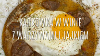 Karkówka w winie z warzywami i jajkiem