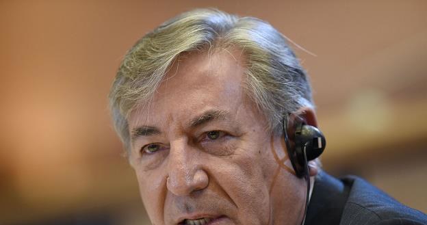 Karmenu Vella zapowiada ostre cięcia w połowach /AFP