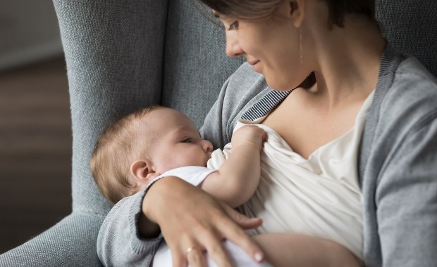 Karmienie piersią a ryzyko nowotworowe. Ciekawe wyniki najnowszych badań