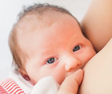 Karmienie piersią i zaparcia u niemowląt
