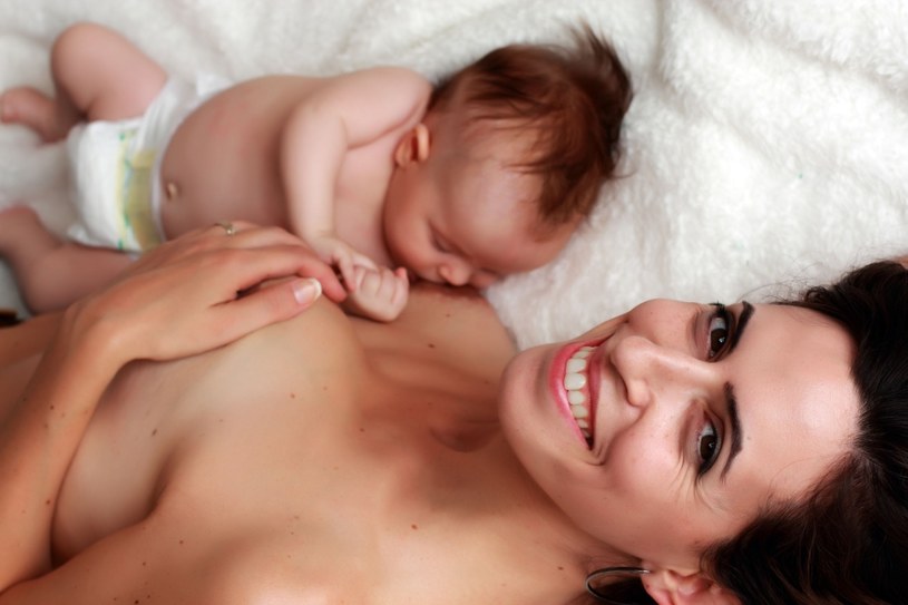 Karmienie piersią jest najlepszym sposobem żywienia niemowląt /123RF/PICSEL