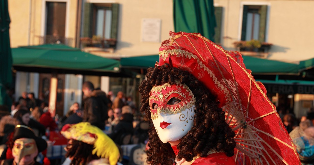 Karnawał w Wenecji to okres pełen widowisk i bali. /123RF/PICSEL