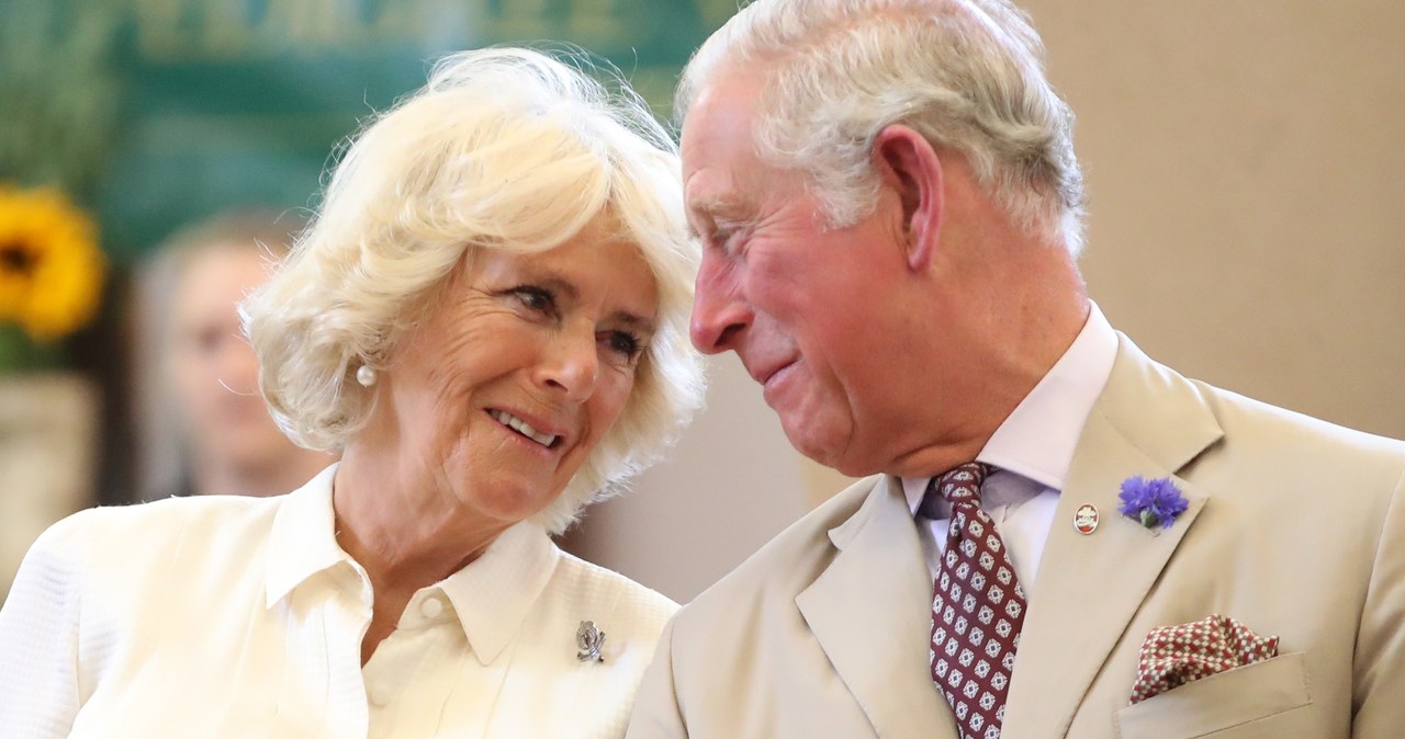 Karol III i Camilla Parker Bowles posługują się specjalnym szyfrem /Chris Jackson /Getty Images