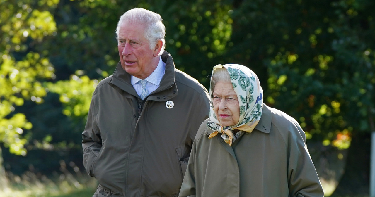 Karol III i zmarła królowa Elzbieta III /Getty Images