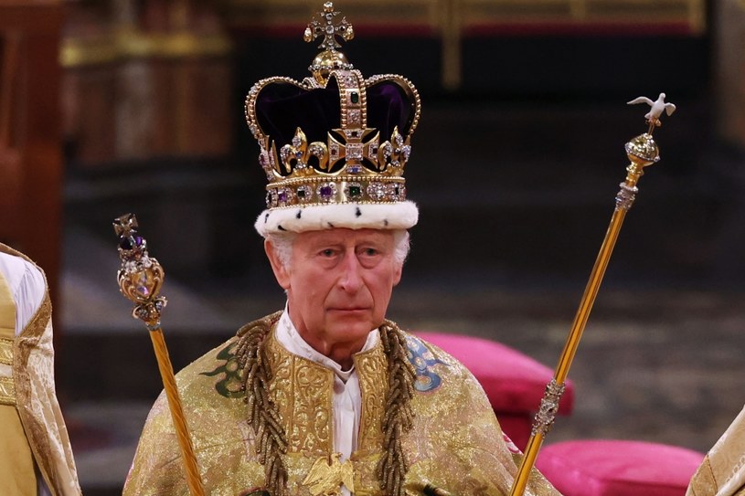 Karol III podczas koronacji miał na głowie koronę świętego Edwarda /WPA Pool / Pool /Getty Images