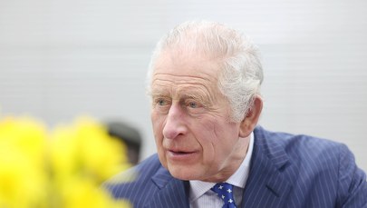 Karol III rozpoczyna swoją pierwszą zagraniczną podróż