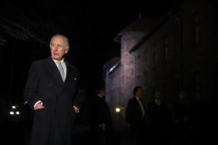 Karol III uczcił w Auschwitz pamięć ofiar Holokaustu