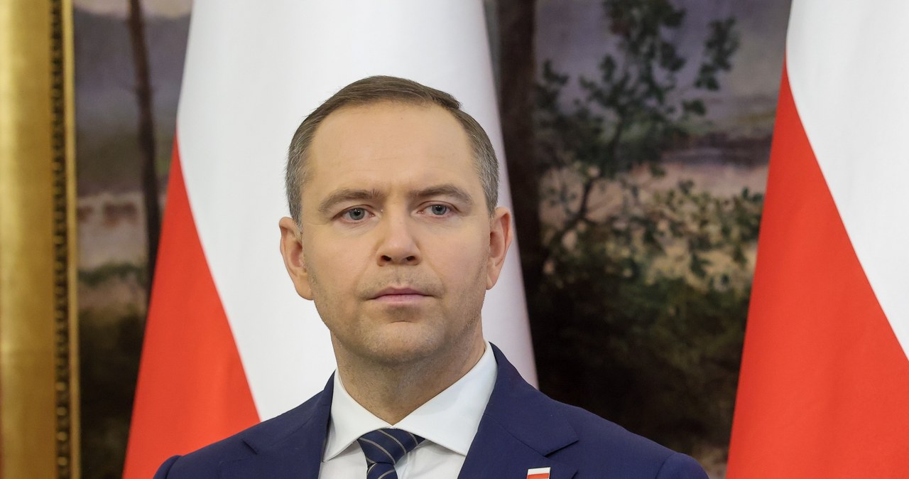 Karol Nawrocki chce minimalnej kwotowej waloryzacji emerytur o 150 zł brutto /Marian Zubrzycki /PAP