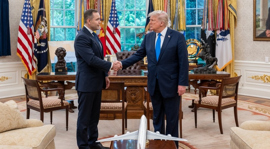 Karol Nawrocki i Donald Trump podczas spotkania w Białym Domu na początku maja 2025 r. /X/ The White House /