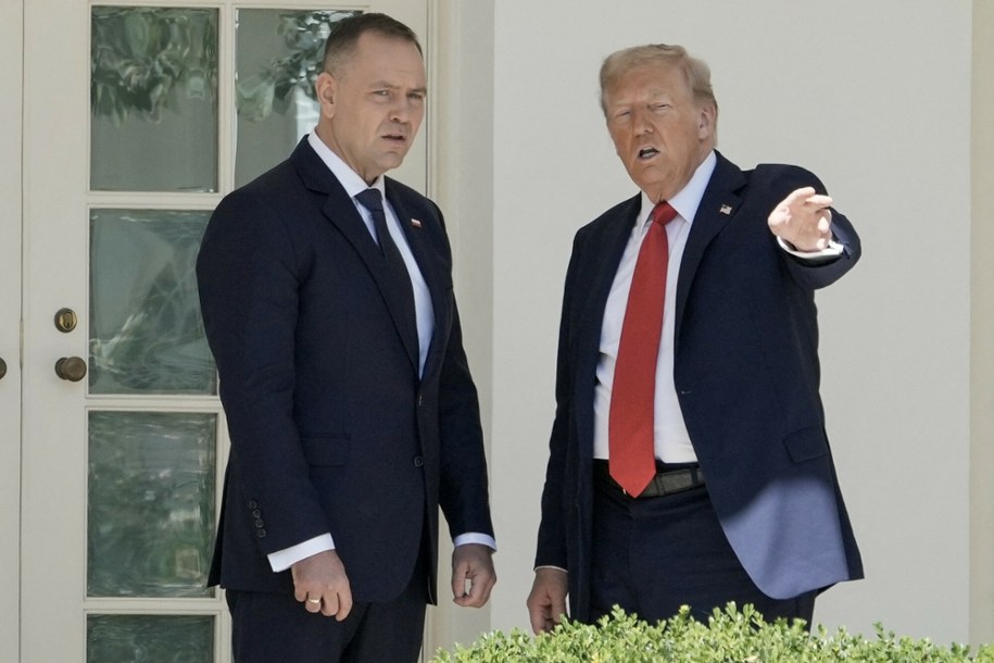 Karol Nawrocki i Donald Trump podczas ubiegłorocznego spotkania w Białym Domu /Oliver Contreras /AFP/EAST NEWS