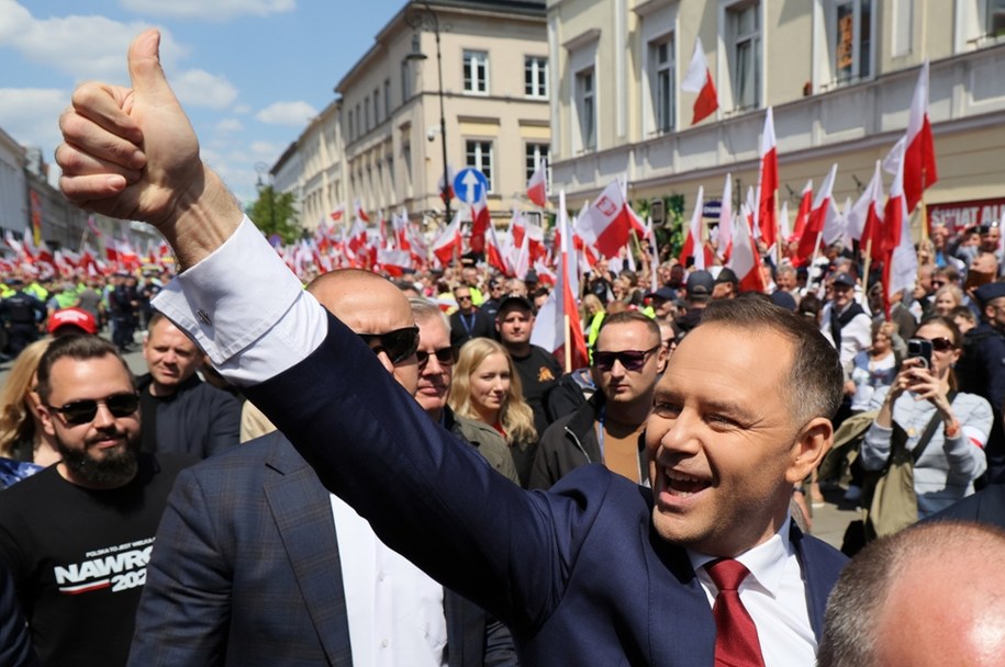 Karol Nawrocki na marszu swoich zwolenników /Paweł Supernak /PAP