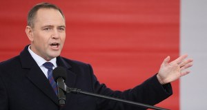 Karol Nawrocki podpisał kolejny projekt ustawy. "Tani prąd -33 proc."