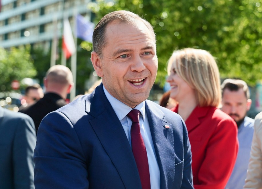 Karol Nawrocki tłumaczy się z kawalerki /Anita Walczewska /East News