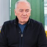 Karol Strasburger ma kłopoty. Widzowie piszą do produkcji "Familiady", a gospodarz przeprasza