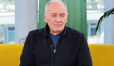 Karol Strasburger ma kłopoty. Widzowie piszą do produkcji "Familiady", a gospodarz przeprasza