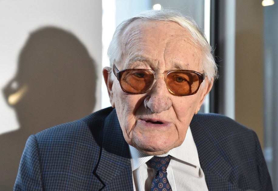 Karol Tendera / 	Jacek Bednarczyk    /PAP