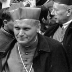 Karol Wojtyła - inwigilowany jako ksiądz, biskup, papież