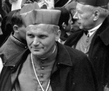 Karol Wojtyła - inwigilowany jako ksiądz, biskup, papież