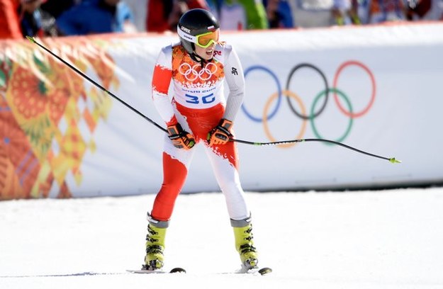 Karolina Chrapek reprezentuje Polskę w slalomie gigancie /JOHN G. MABANGLO /PAP/EPA