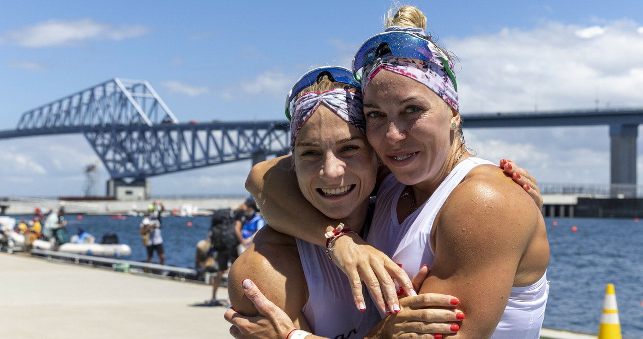 Karolina Naja i Anna Puławska zdobyły srebrny medal w kajakarstwie! /Iwanczuk/Sport/REPORTER /East News