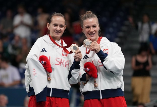 Karolina Pęk i Natalia Partyka z medalami igrzysk w Paryżu /Hou Zhaokang/Xinhua News /East News