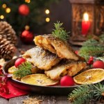 Karp od 1,48 zł, śledzie od 6,49 zł! Świąteczne ceny ryb w Auchan, Carrefourze i Biedronce zaskakują