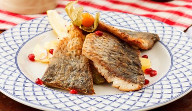 ​Karp teściowej nigdy nie wychodzi mulisty. Po prostu moczy go w tym