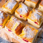 Karpatka z malinowym twistem. Zrób na weekend, wszyscy będą chcieli przepis