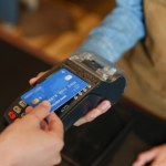 Karta płatnicza odchodzi do lamusa. Szykują się rewolucyjne zmiany